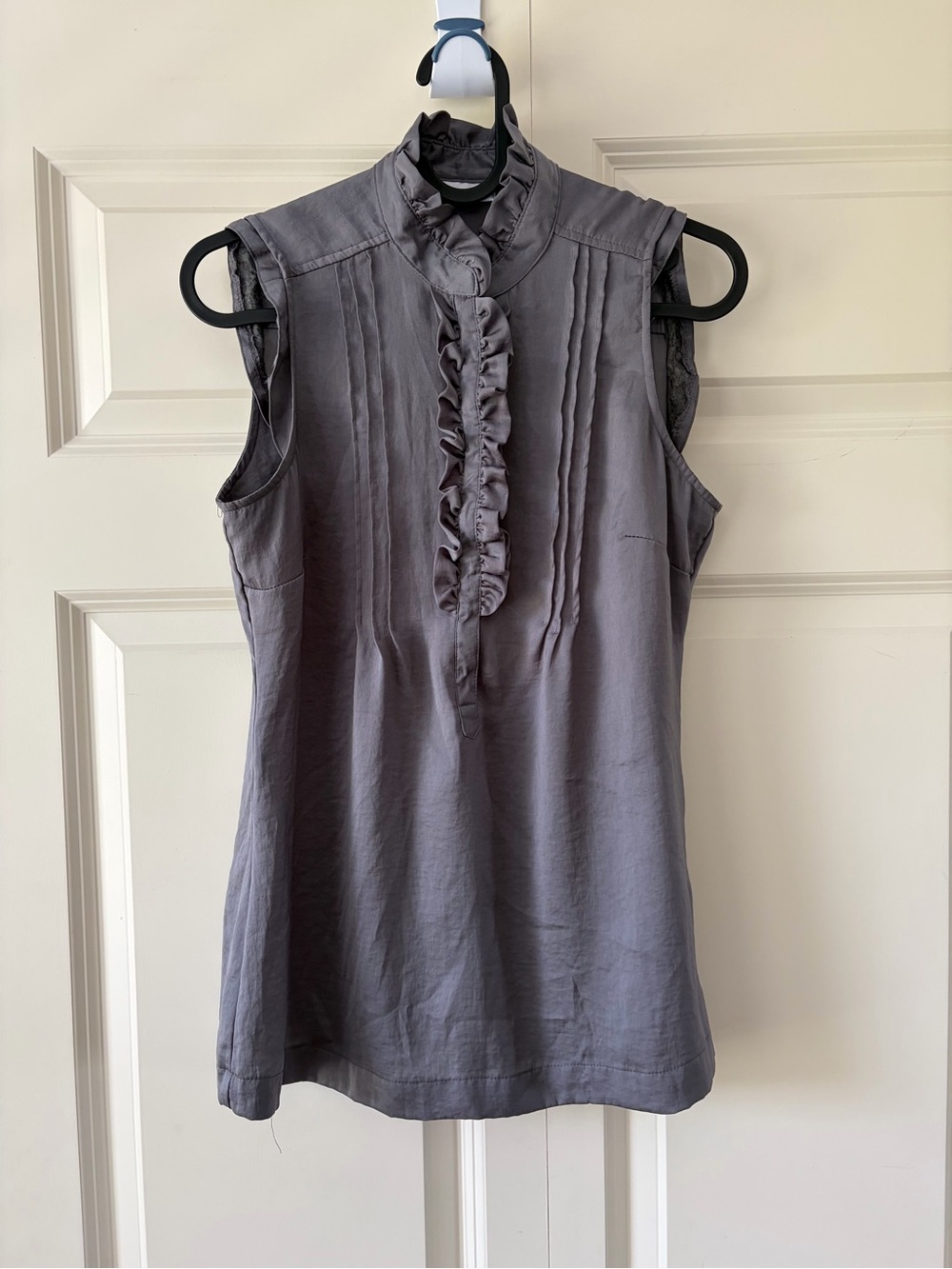 New York & Company Ruffle Tank Top Size XS